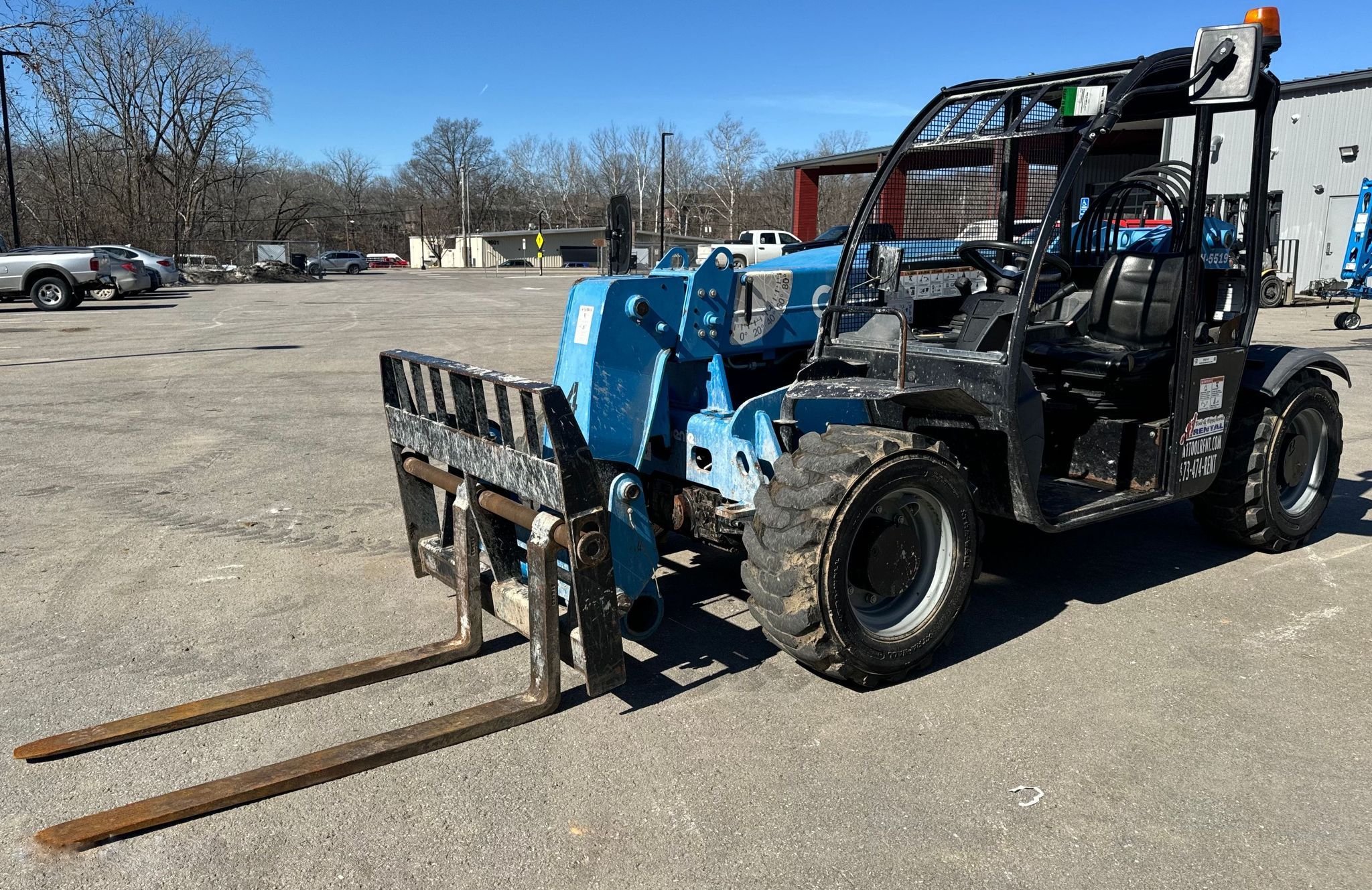 2015 Genie GTH-5519 Telehandler thumbnail 2