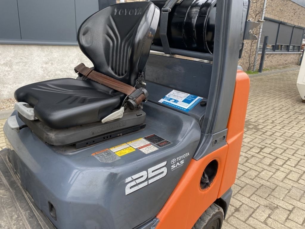 2016 Toyota 8FGCU25 thumbnail 3